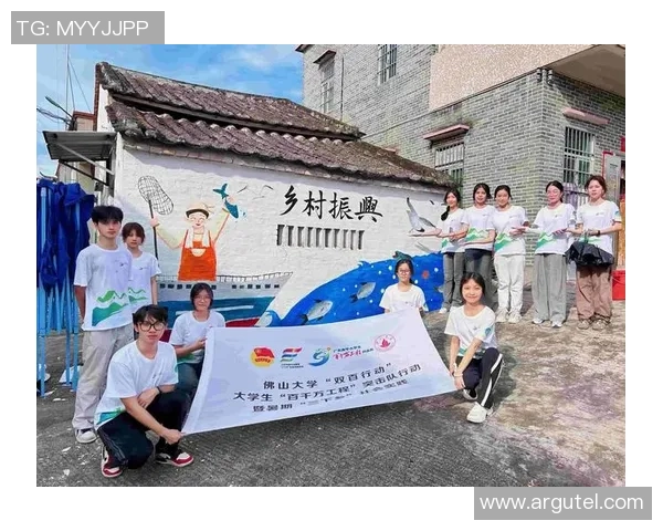 钟诚:在时代变迁中追寻梦想与责任的青年力量 钟诚:在时代变迁中追寻梦想与责任的青年力量