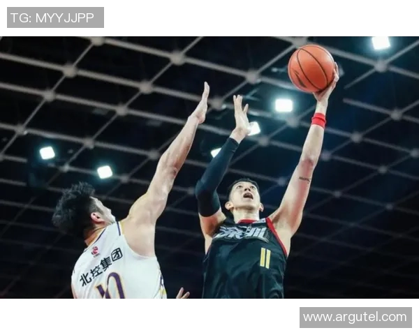 2019赛季CBA新疆队与首钢队激战回顾及精彩瞬间分析