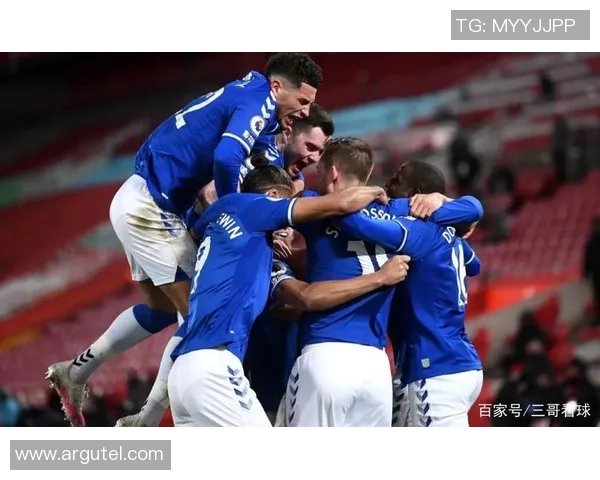 哈德斯菲尔德与埃弗顿比赛评分分析及精彩瞬间回顾 哈德斯菲尔德与埃弗顿比赛评分分析及精彩瞬间回顾