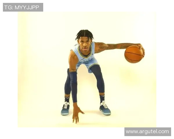 贾莫兰特的篮球之路：从新星崛起到全明星的奋斗历程